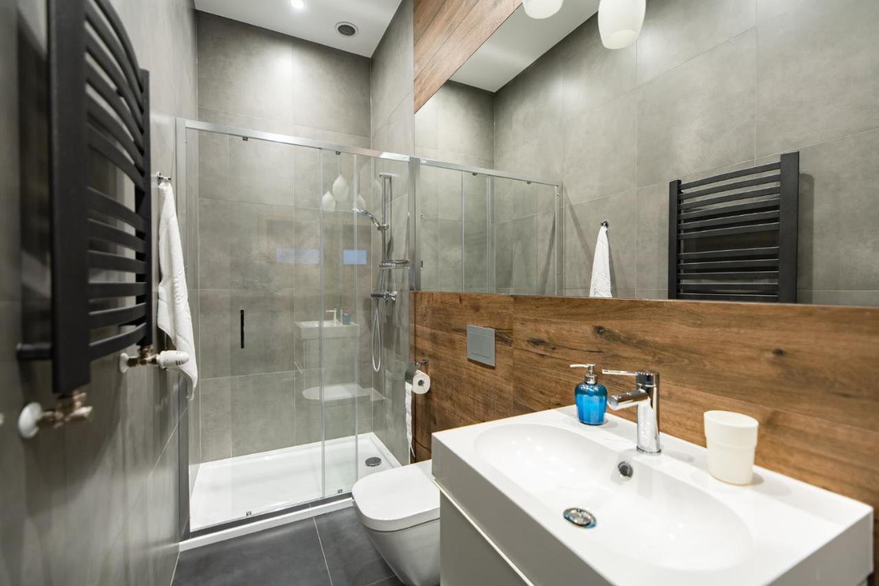 Apartament Neo Sky Apartment, Free Parking, 15 Min Walk Old Town&kazimierz - By Homelike *
