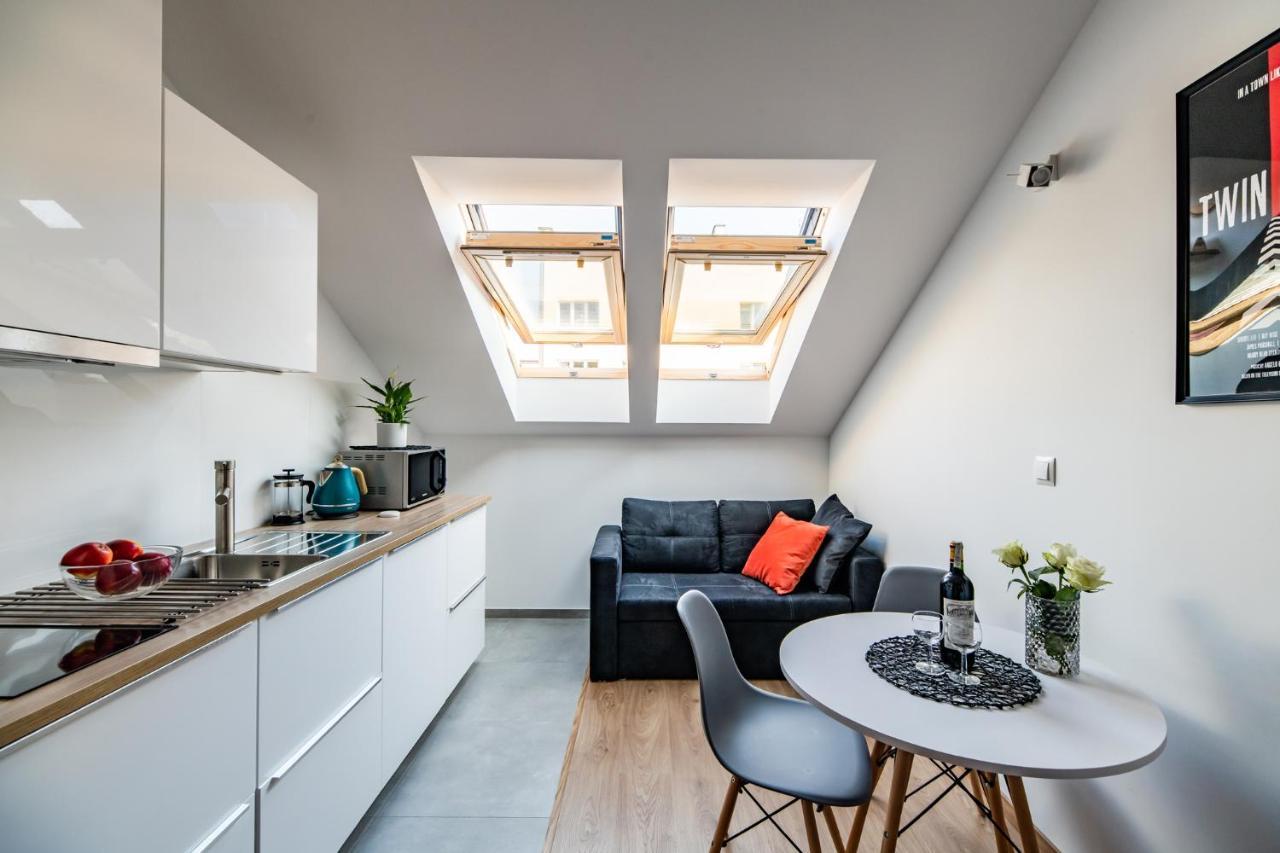 Neo Sky Apartment, Free Parking, 15 Min Walk Old Town&kazimierz - By Homelike Apartament Kraków